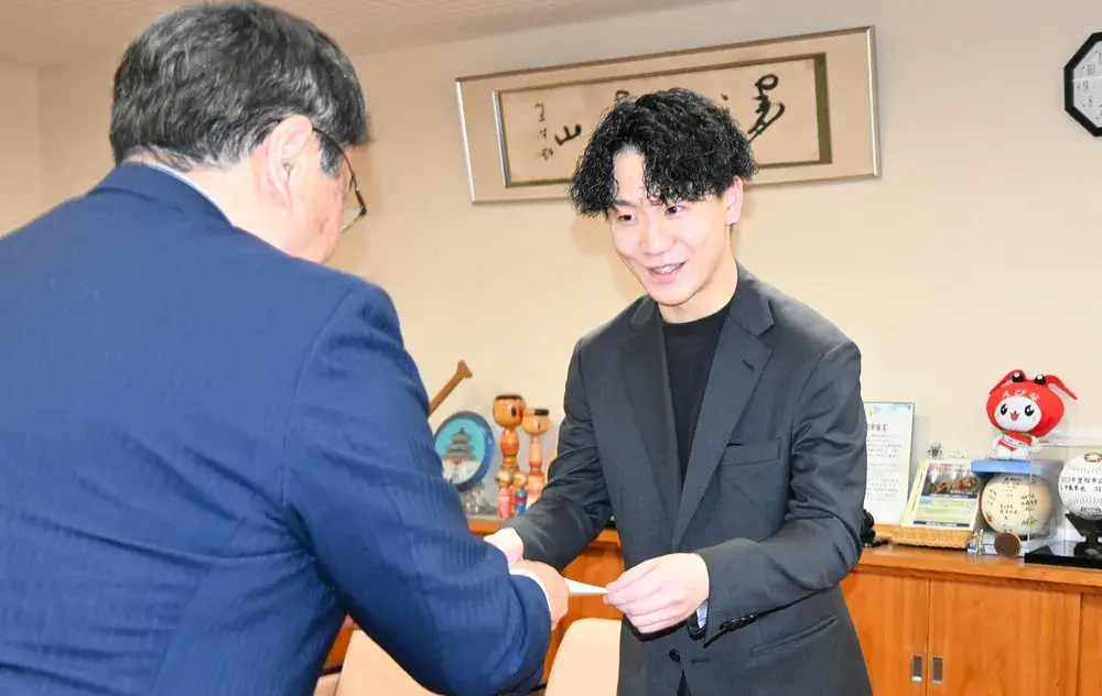 長屋が登別市のデジタルフェローに就任